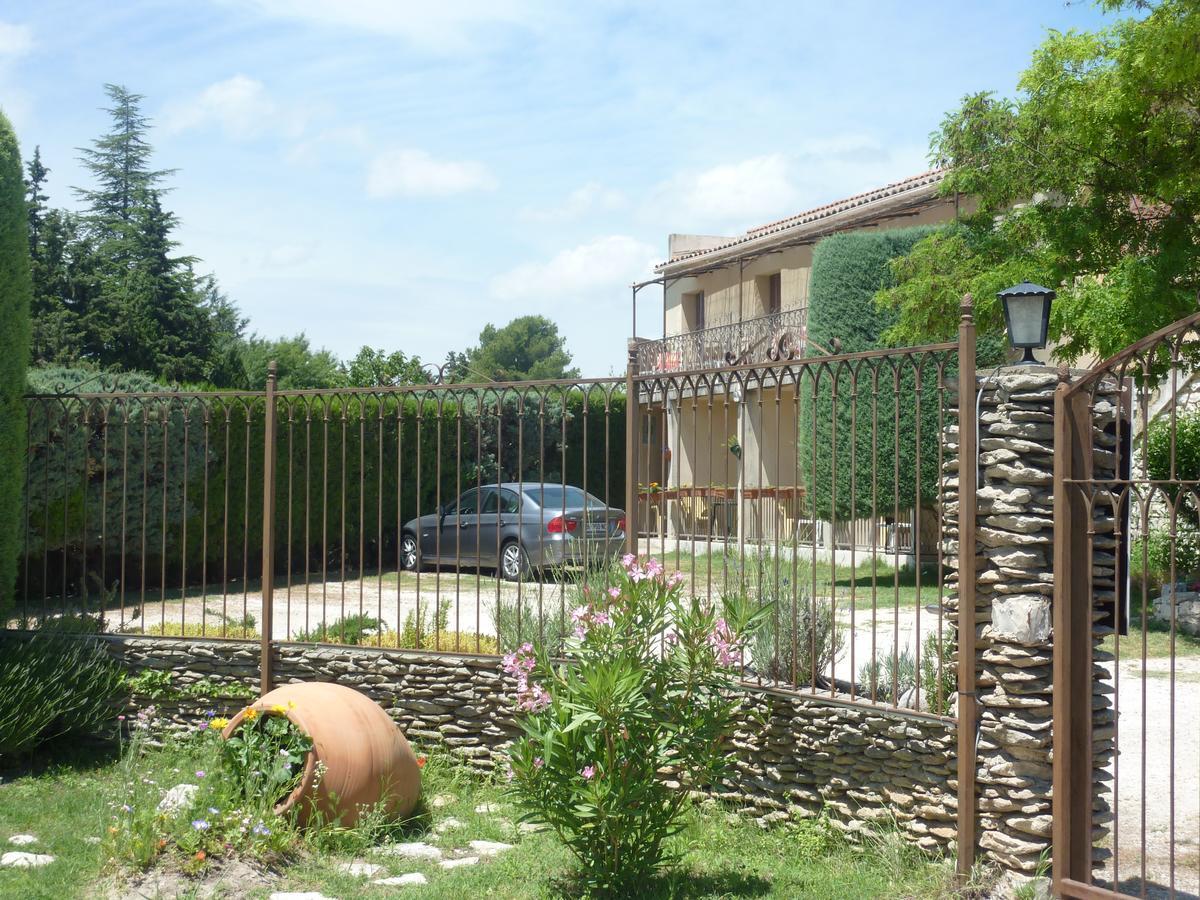 Hotel Font De Lauro Saumane-de-Vaucluse Exterior photo